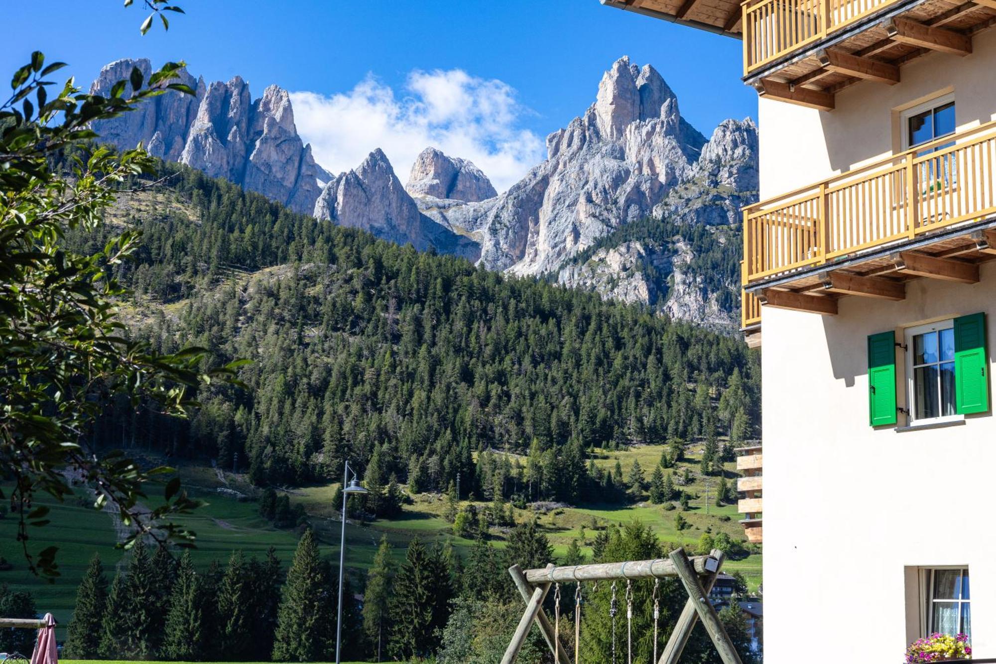 Majon De La Nona Hotel Pozza di Fassa Exterior foto
