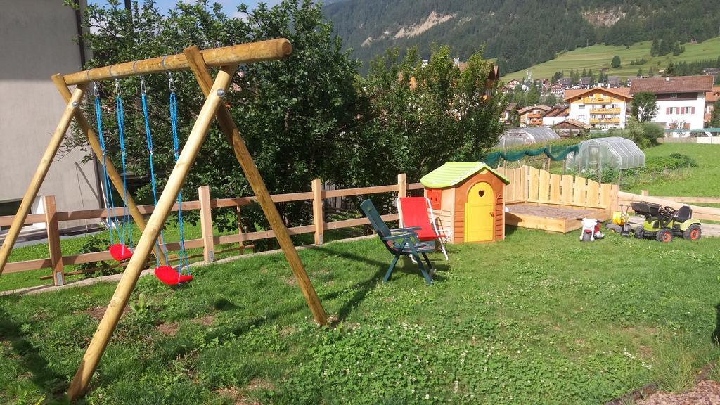 Majon De La Nona Hotel Pozza di Fassa Exterior foto